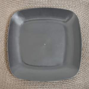 «Тарелка Квадро плоская (серый)» - фото 1